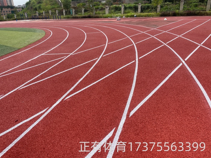 懷化大漢小學跑道完工
